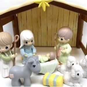 Avon 2002 Precious moments child’s nativity set